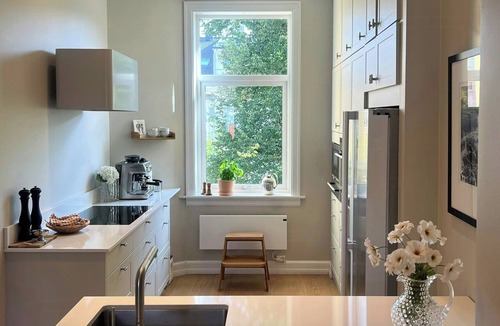 Majorstua Apartment | Classic flat with stucco on Majorstuen