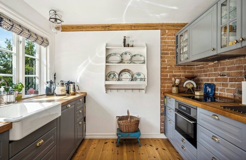 Ljungbyhed House | Classic home in peaceful oasis