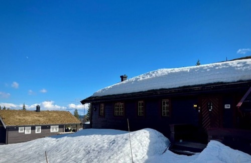 Mælem Cabin | Classic mountain cabin with ski in-out Fageråsen Trysil