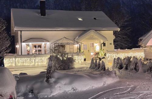 Tromsdalen Apartment | Close to nature - FREE PARKING