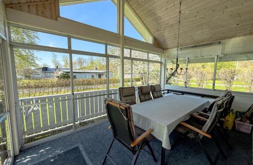 Falkenberg House | Close to the Beach, Large Garden with 2 Patios & BBQ