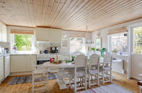 Skaerhamn House | Coastal Calmness in Stockevik Skärhamn