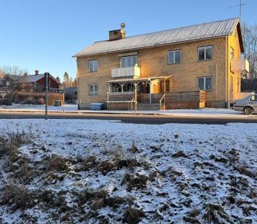 Ostavall Apartment | Combination rental, 2 apartments in Östavall
