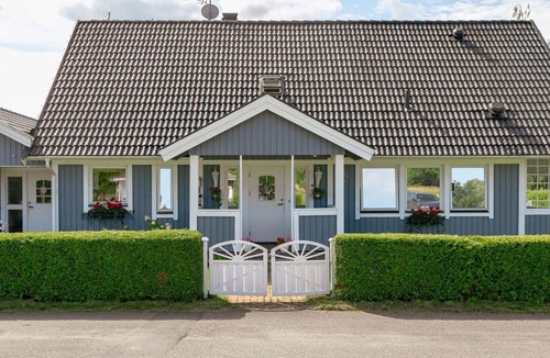 Katrineholm Villa | Comfort Stay Villa Superior