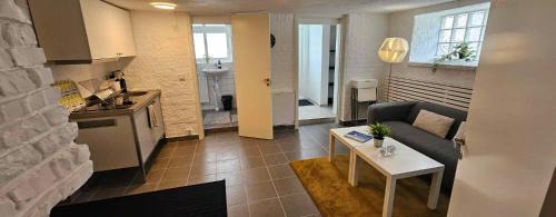 Oedsmal Hostel | Comfortable guest rooms with fully equipped kitchen and cosy living room.