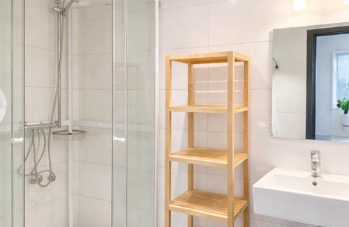 Porsgrunn Apartment | Comfortable, private room with keypad lock - P Apartments