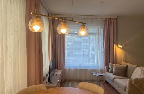 Pori Apartment | Comfy home, moottorisänky, big bed