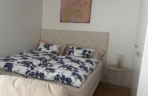 Pori Apartment | Comfy home, moottorisänky, big bed