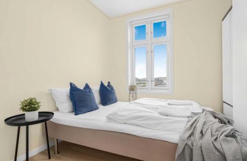 Bergen City Centre Apartment | Contemporary city-apartement with views of the dock!