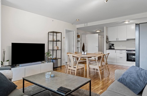 Arstad Apartment | Convenient Bergen Stay with Easy Transport Connections