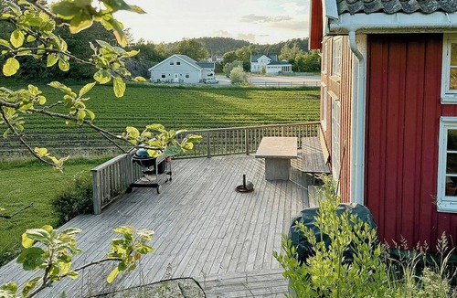 Faervik House | Converted barn by Hove archipelago