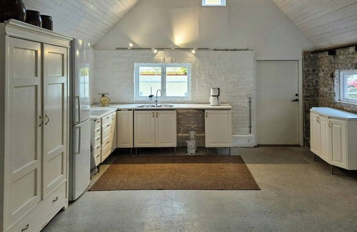 Rydeback Apartment | Converted barn from the 1800s near Helsingborg