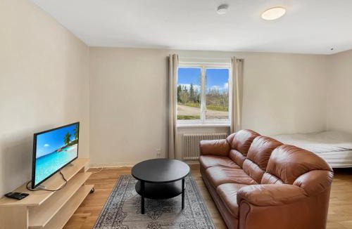 Bergdala Apartment | Coparate Housing - Equipped Apartments For Work Crews - Up To 20 Beds!