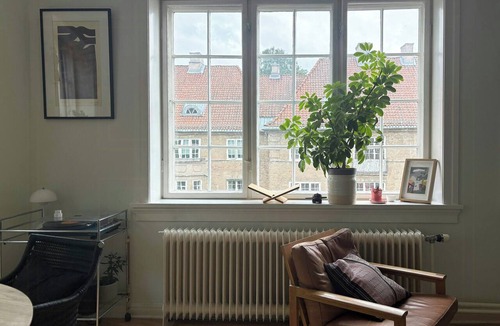 Bislett Apartment | Corner flat in a historic 1920s building