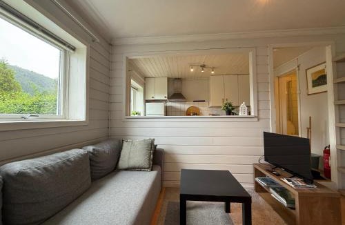 Arstad Apartment | Cosy apartment with free parking