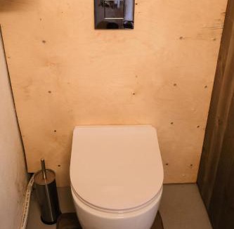 Vestre Slidre House | Cosy basement room, bathtub and sauna with a stunning view
