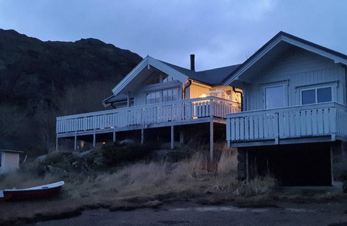 Ballstad Cottage | Cosy cottage by the sea, Ballstad