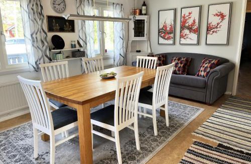 Virserum House | Cosy, spacious cottage located by Lake Virserumssjon