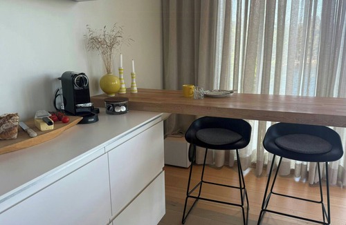 Sveio House | Cottage and boathouse by the sea in Sveio