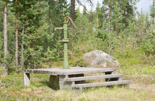 Arjeplog O House | Cottage by the lake in Lapland