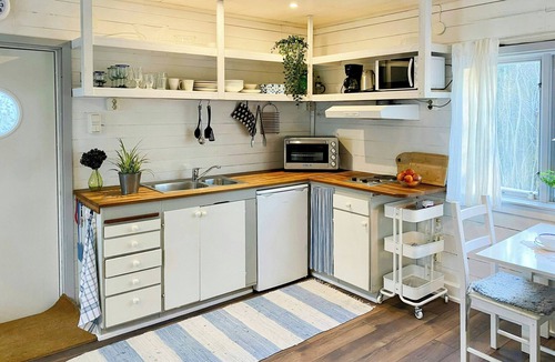 Varmdo House | Cottage by the sea on Djurö