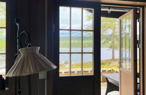 Ringsaker House | Cottage by the water near Sjusjøen