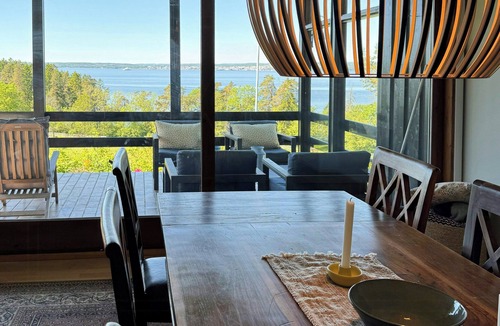 Moss House | Cottage in Jeløy nature reserve with fjord view