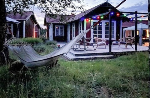 Tomta House | Cottage near forest beach on Väddö