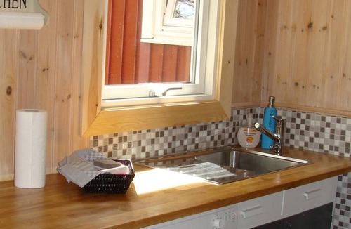 Hultsfred House | Cottage OPPBJÄRKEN, lakeside property, bathing jetty, bathing buoy. Rowing boat, WLAN