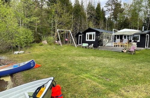 Granna Cabin | Cottage, private beach, boat and sauna outside Gränna