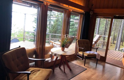 Levanger Cottage | Cottage - Sleeps 6 - Parking - Patio