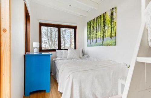 Moheda House | Cottage With Beach Plot, Boat And Jetty In Småland