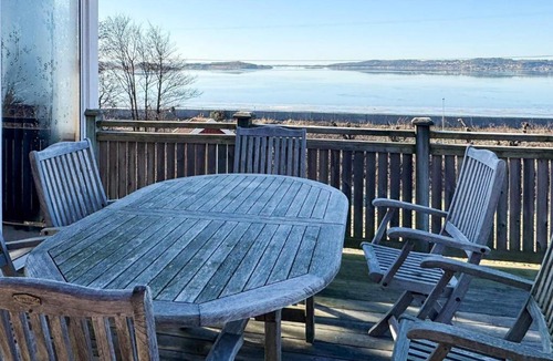 Stenungsund House | Cottage with Fjord View, Stenungsund