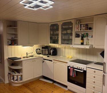 Neiden House | Cottage with good standard next to Neiden river