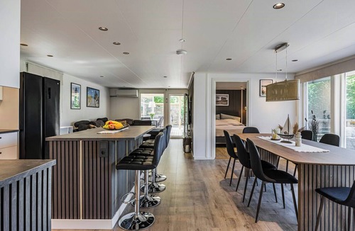 Hagaby House | Cottage with hot tub and large terrace