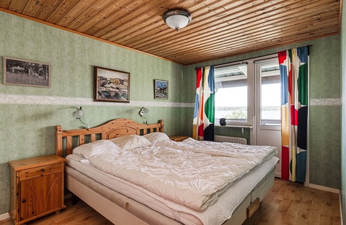 Vimmerby Municipality House | Cottage with its own sandy beach near VimmerbyI SE05018