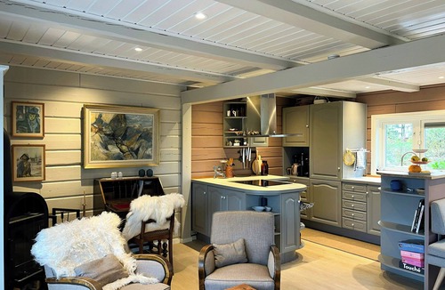 Sande House | Cottage with sea view in quiet cul-de-sac
