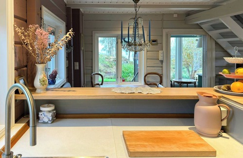 Sande House | Cottage with sea view in quiet cul-de-sac