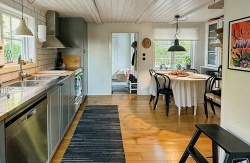 Falkvik House | Country farmhouse from the 1800s at Västra Näs