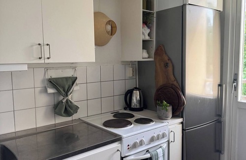 Bandhagen Apartment | Cozy 2-bedroom Apartment in Central Rågsved, Stockholm