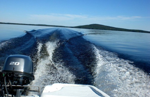 Sysma House | Cozy 5-star log cabin right on the lake. Boats, Bikes, Skis, Saunas, Wood-Burning Stoves