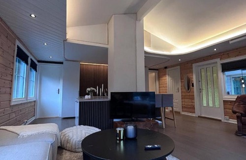 Losby House | Cozy 6 Bedroom Holiday House in Oslos Countryside