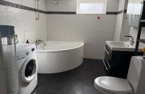 As Apartment | Cozy apartment in ås sentrum One bedroom, one common room, one kitchen and bathroom with tub