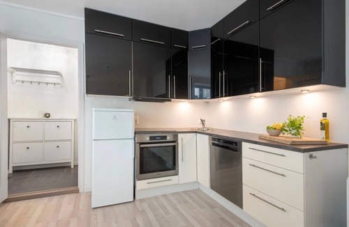 Alesund Apartment | Cozy Apartment in Central Alesund Close to Everything
