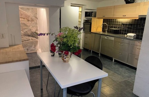Gashaga Apartment | Cozy apartment with a view of the sea