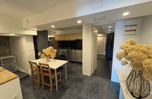 Gashaga Apartment | Cozy apartment with a view of the sea