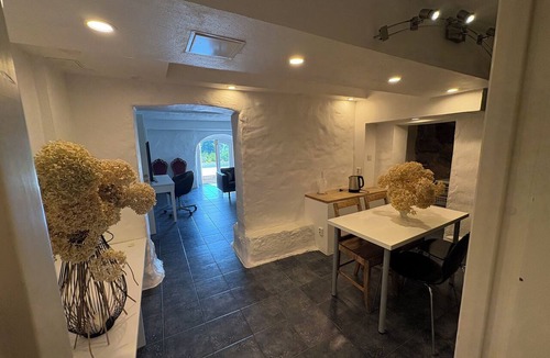 Gashaga Apartment | Cozy apartment with a view of the sea