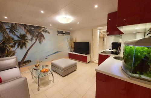 Huddinge Municipality Apartment | Cozy apartment with garden