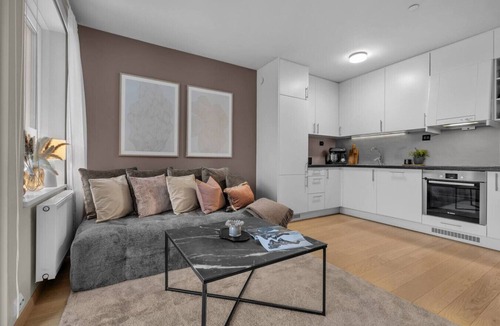 Tromso Apartment | Cozy Arctic Apartment - 1 bed with free parking