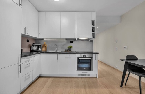 Tromso Apartment | Cozy Arctic Apartment - 1 bed with free parking